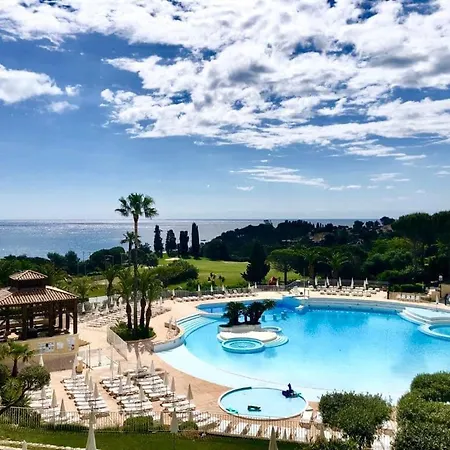 Studio Cabine Cap Esterel * Сен-Рафаэль